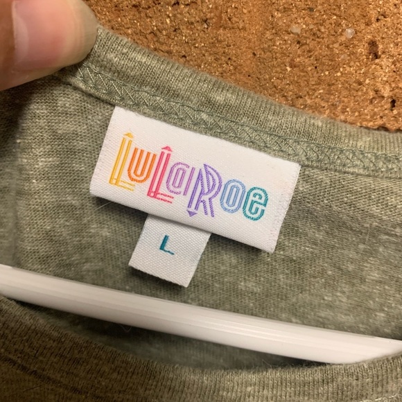 LuLaRoe Randy Top - Picture 3 of 5